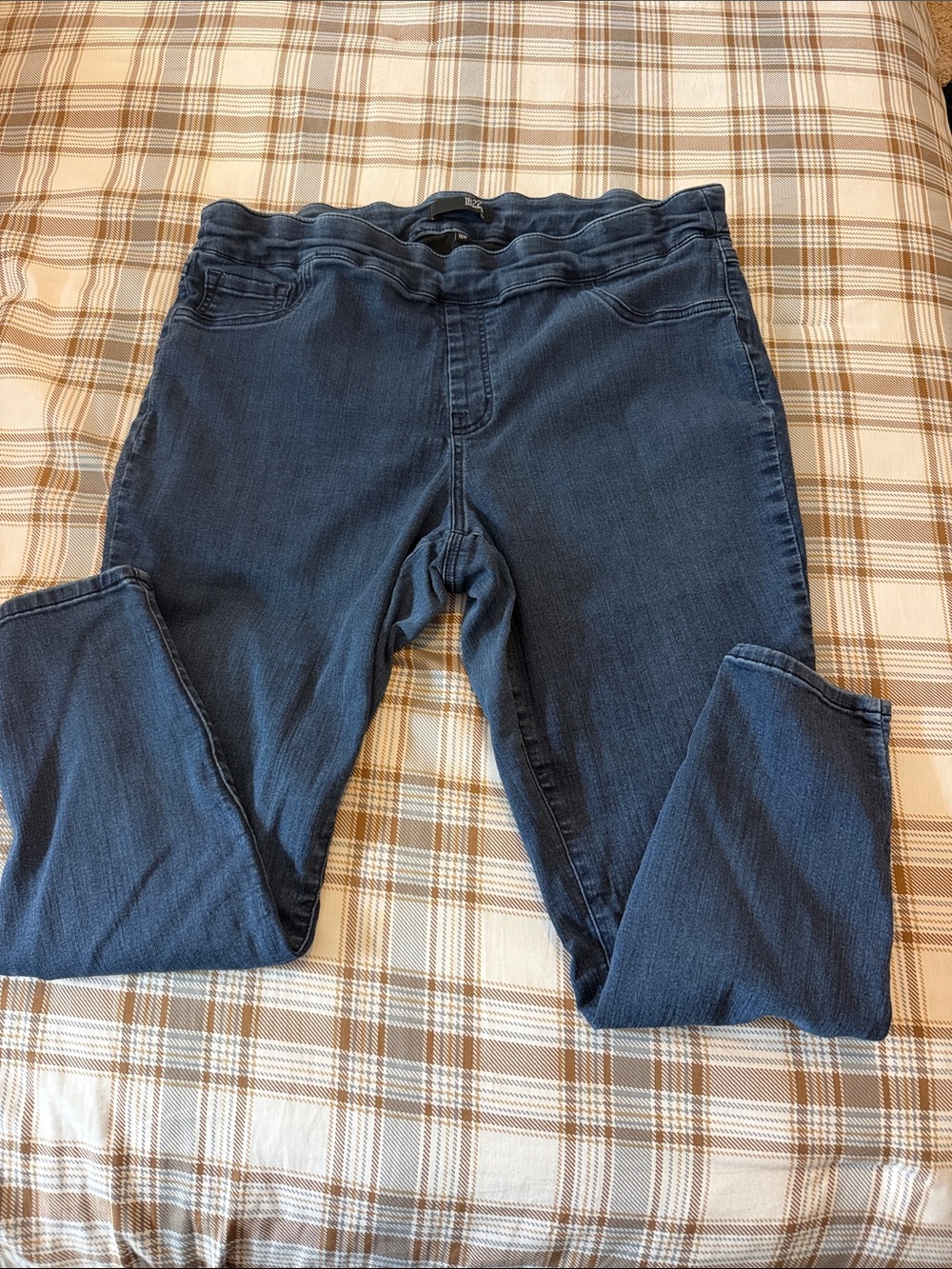 1822 Denim Women's Navy Skinny Jeans